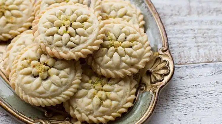 فرآیند ساخت کلمپه خرما